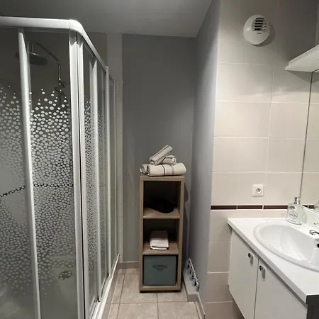 Appt - Loggia - Clim - Parking Apartment *