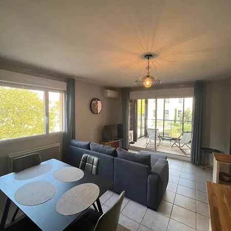 Apartment Appt - Loggia - Clim - Parking